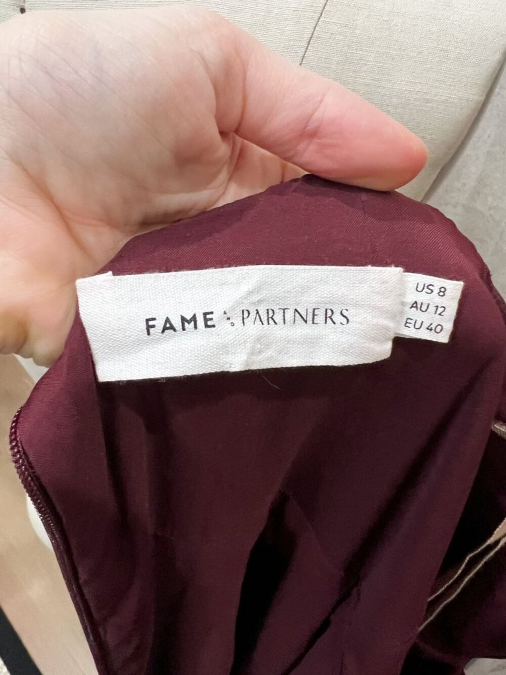 FAME + PARTNERS Floral Midi Dress With Ruffle Hem & Button Detail Sz 8 Burgundy - Picture 9 of 10
